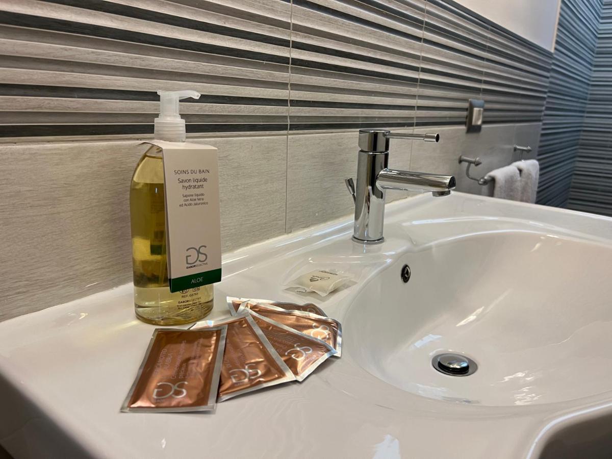 La Tua Casa Nel Centro Di Roma Apartment Luaran gambar